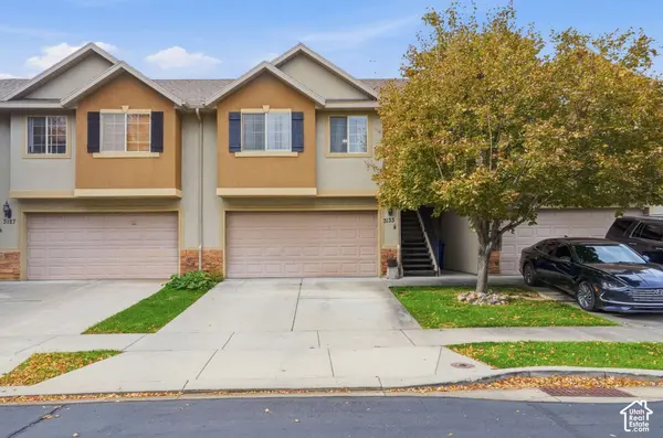 3133 E CANYON LOOP