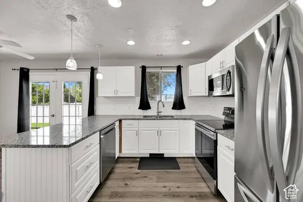 1236 W 1975 S, Woods Cross, UT 84087