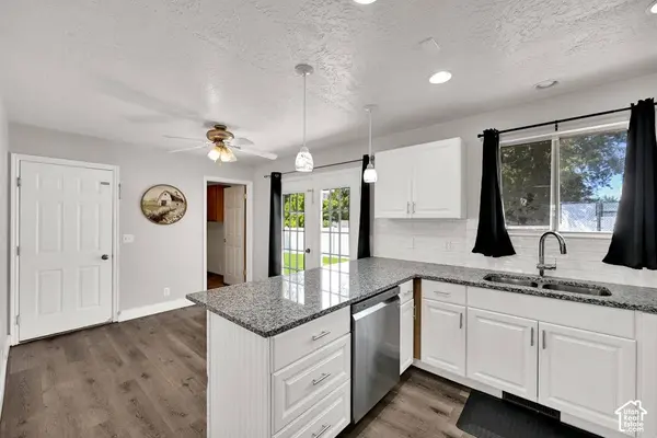 1236 W 1975 S, Woods Cross, UT 84087