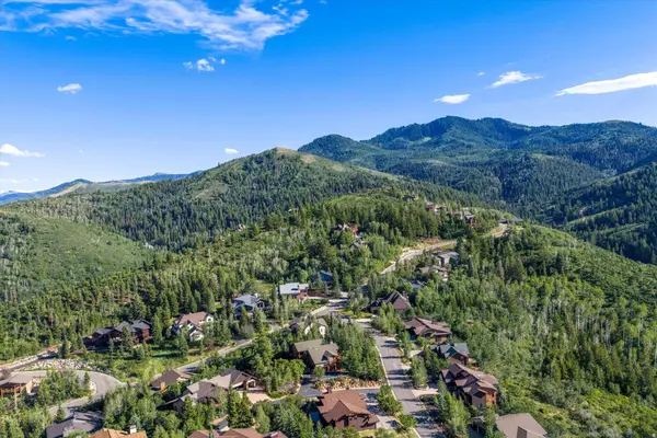 7157 CANYON DR #103, Park City, UT 84098