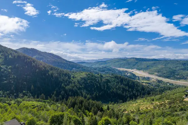 7157 CANYON DR #103, Park City, UT 84098