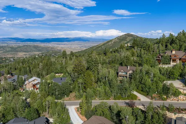 7157 CANYON DR #103, Park City, UT 84098