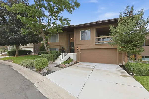 3612 E OAKRIM WAY