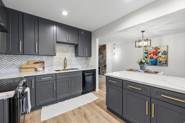3612 E OAKRIM WAY, Millcreek, UT 84109