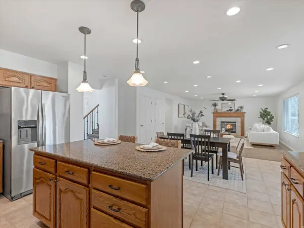 178 E THORNBERRY DR, Draper, UT 84020