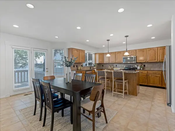 178 E THORNBERRY DR, Draper, UT 84020