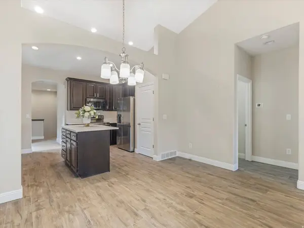 10234 S OQUIRRH LAKE RD, South Jordan, UT 84009