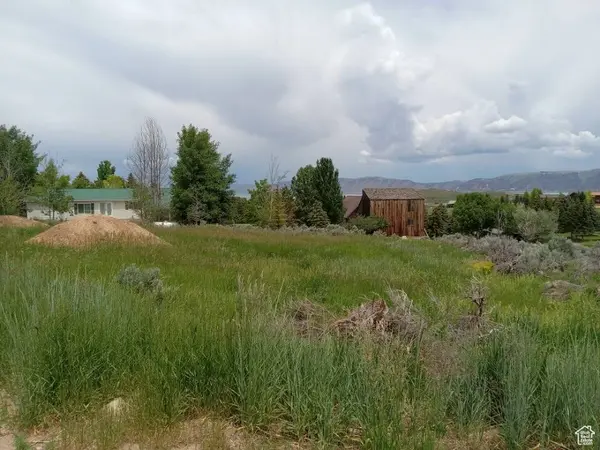2658 S WEDGE CIR #100, Pickleville, UT 84028