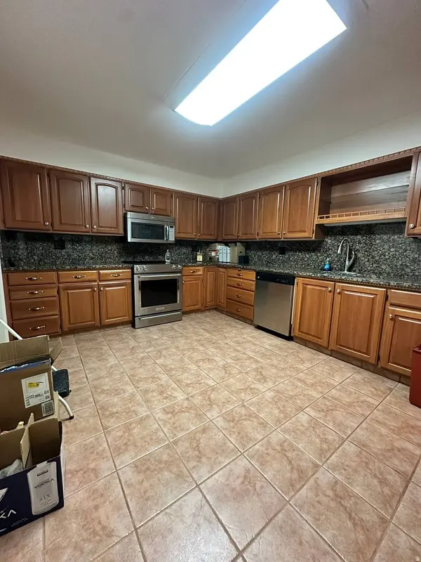 2760 S HIGHLAND DR #7, Salt Lake City, UT 84106