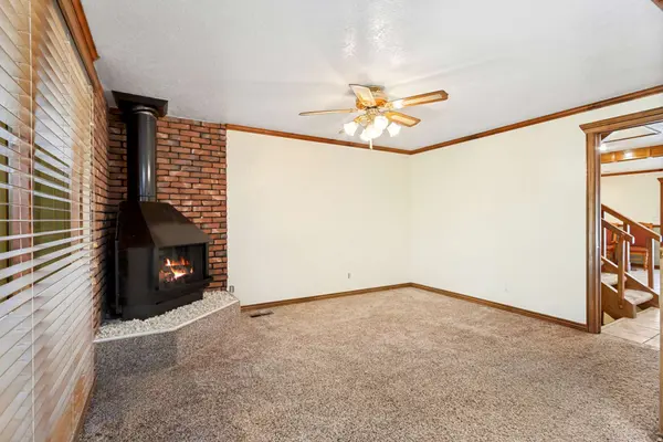 553 PEZEL RD, Tooele, UT 84074