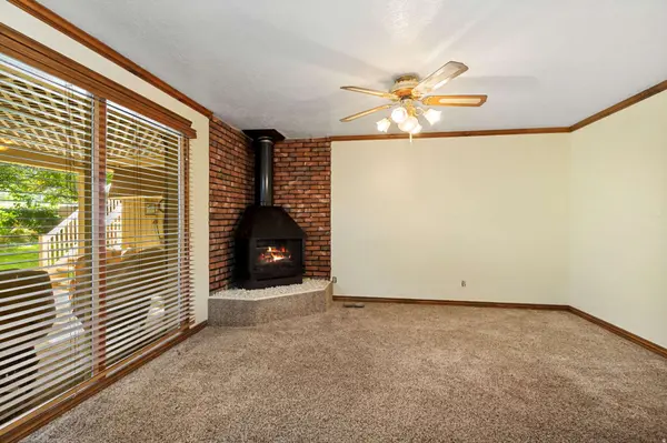 553 PEZEL RD, Tooele, UT 84074
