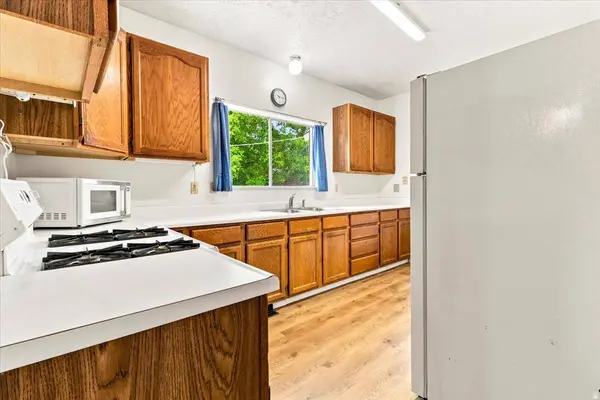 66 S 500 W, Mt Pleasant, UT 84647