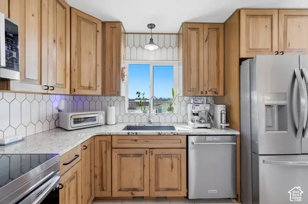 4901 W 650 N, West Point, UT 84015