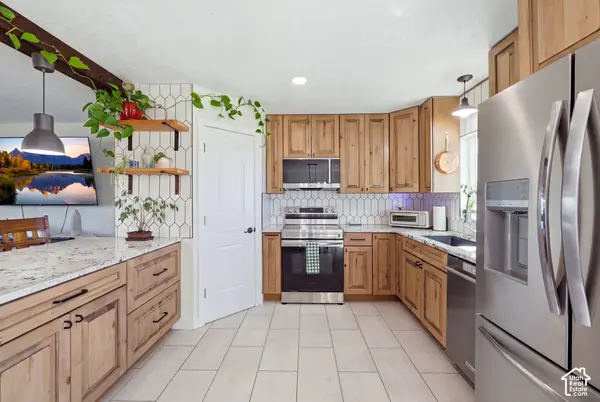 4901 W 650 N, West Point, UT 84015