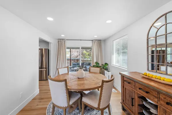 7147 S PONDEROSA DR E, Cottonwood Heights, UT 84121