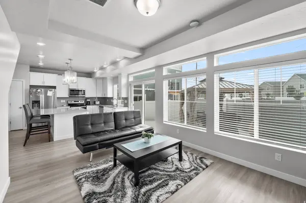 41 E BRUSHY CANYON ST S, Saratoga Springs, UT 84045