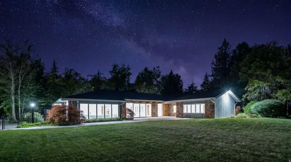 2185 E APPLEWOOD AVE S, Holladay, UT 84121