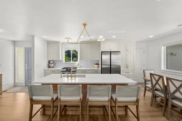 2353 E CINNABAR LN S, Cottonwood Heights, UT 84121
