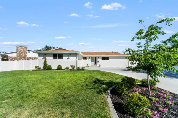 2353 E CINNABAR LN S, Cottonwood Heights, UT 84121