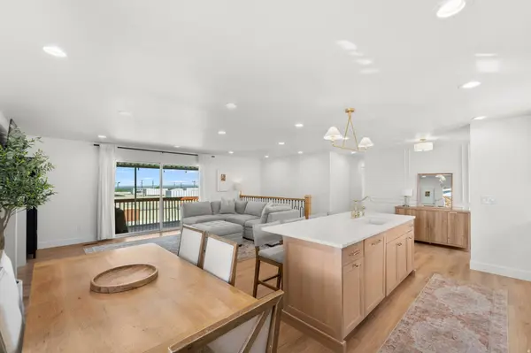 2353 E CINNABAR LN S, Cottonwood Heights, UT 84121