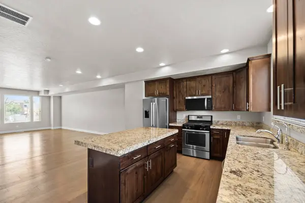 43 E BLUE RIVER DR S, Draper, UT 84020