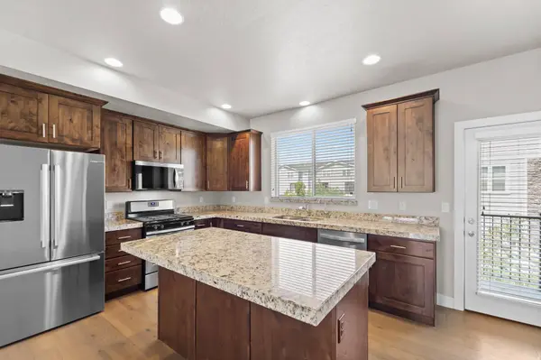 43 E BLUE RIVER DR S, Draper, UT 84020
