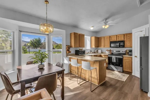 3690 OLIVENHAIN CT, Magna, UT 84044