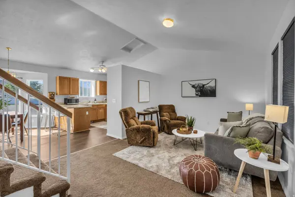 3690 OLIVENHAIN CT, Magna, UT 84044