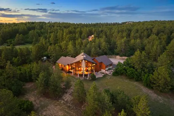 Buying Land Near Denver vs Going Further Out: How the Lifestyle Changes