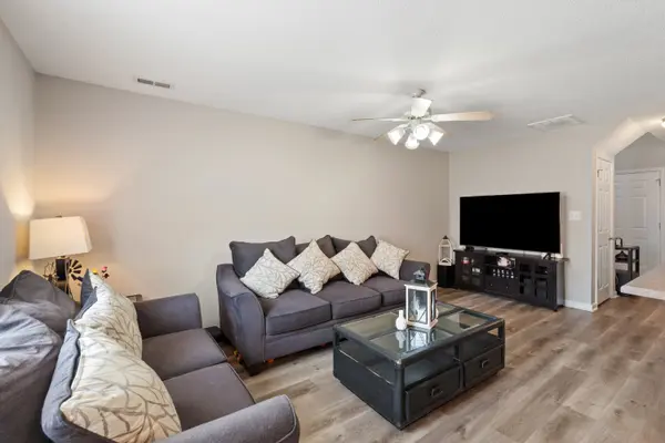 200 Rodelia St, Thomasville, NC 27360-5172