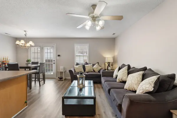 200 Rodelia St, Thomasville, NC 27360-5172