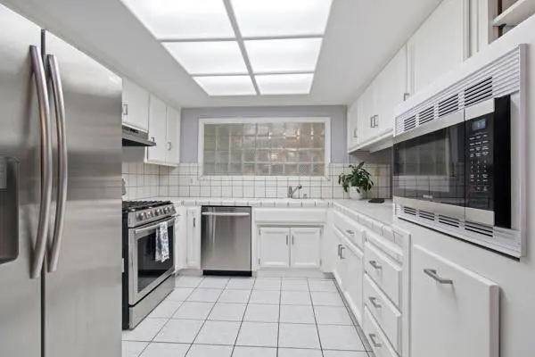208 Ruth CT, Folsom, CA 95630