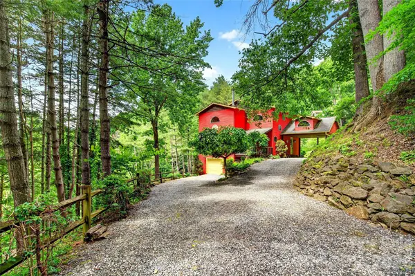 491 S Valley View DR, Mars Hill, NC 28754
