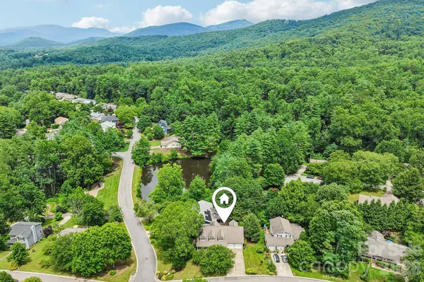 104 Meadow Lake RD, Asheville, NC 28803