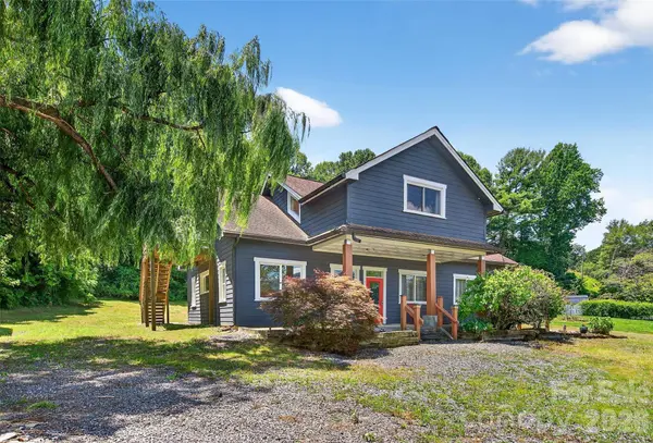 626 Old Lytle Cove RD, Swannanoa, NC 28778