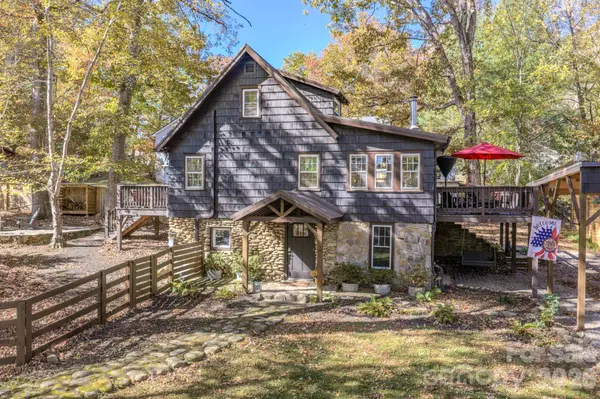 597 Tomahawk AVE