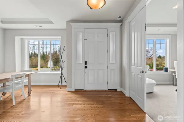 1644 211th AVE SE, Sammamish, WA 98075