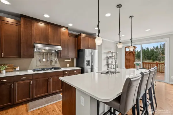 1644 211th AVE SE, Sammamish, WA 98075