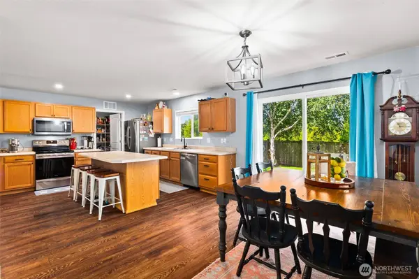 875 Candlestick LN SW, Tumwater, WA 98512