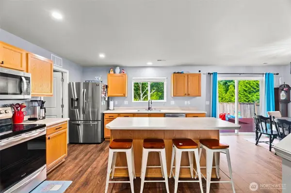 875 Candlestick LN SW, Tumwater, WA 98512