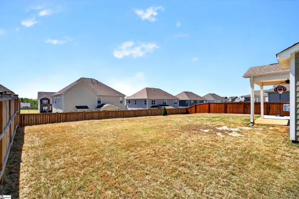 6030 Thicket Lane, Boiling Springs, SC 29316