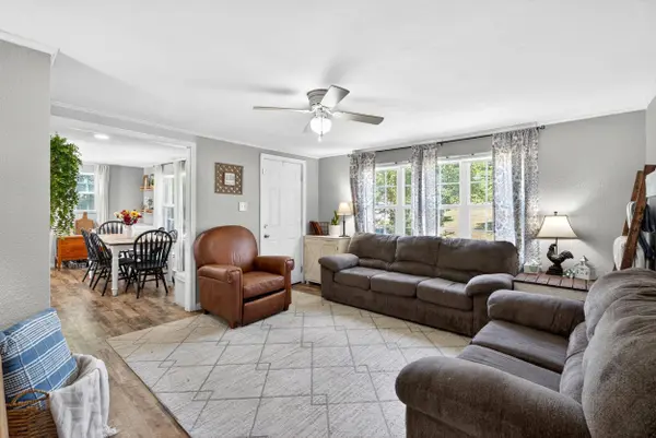 210 Sunnyside DR, Greer, SC 29651