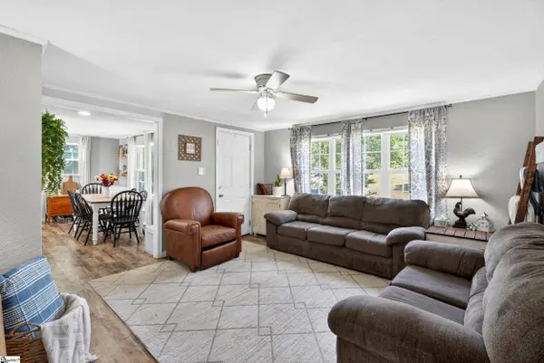 210 Sunnyside Drive, Greer, SC 29651