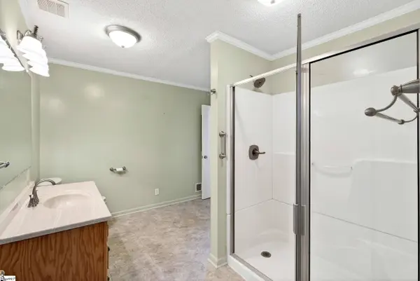 111 Highland Acres Drive, Boiling Springs, SC 29316
