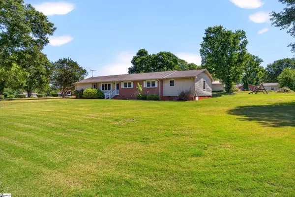 111 Highland Acres Drive, Boiling Springs, SC 29316