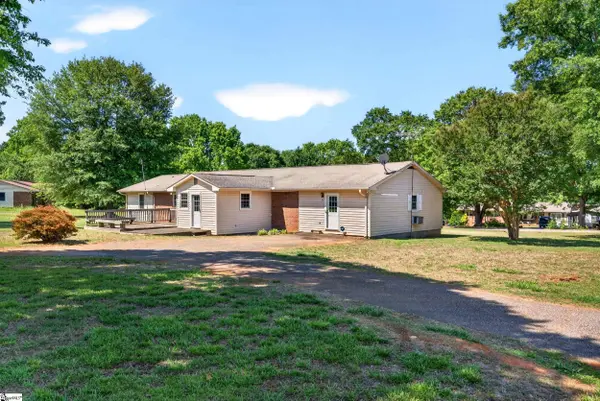 111 Highland Acres Drive, Boiling Springs, SC 29316
