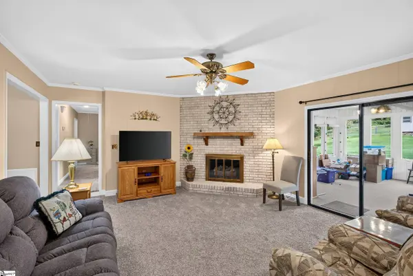 208 Holly Road, Taylors, SC 29687