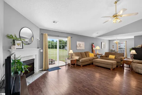 311 Shadowfield Acres Drive, Duncan, SC 29334