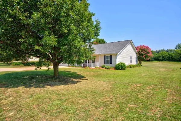 311 Shadowfield Acres DR, Duncan, SC 29334