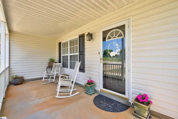 311 Shadowfield Acres Drive, Duncan, SC 29334
